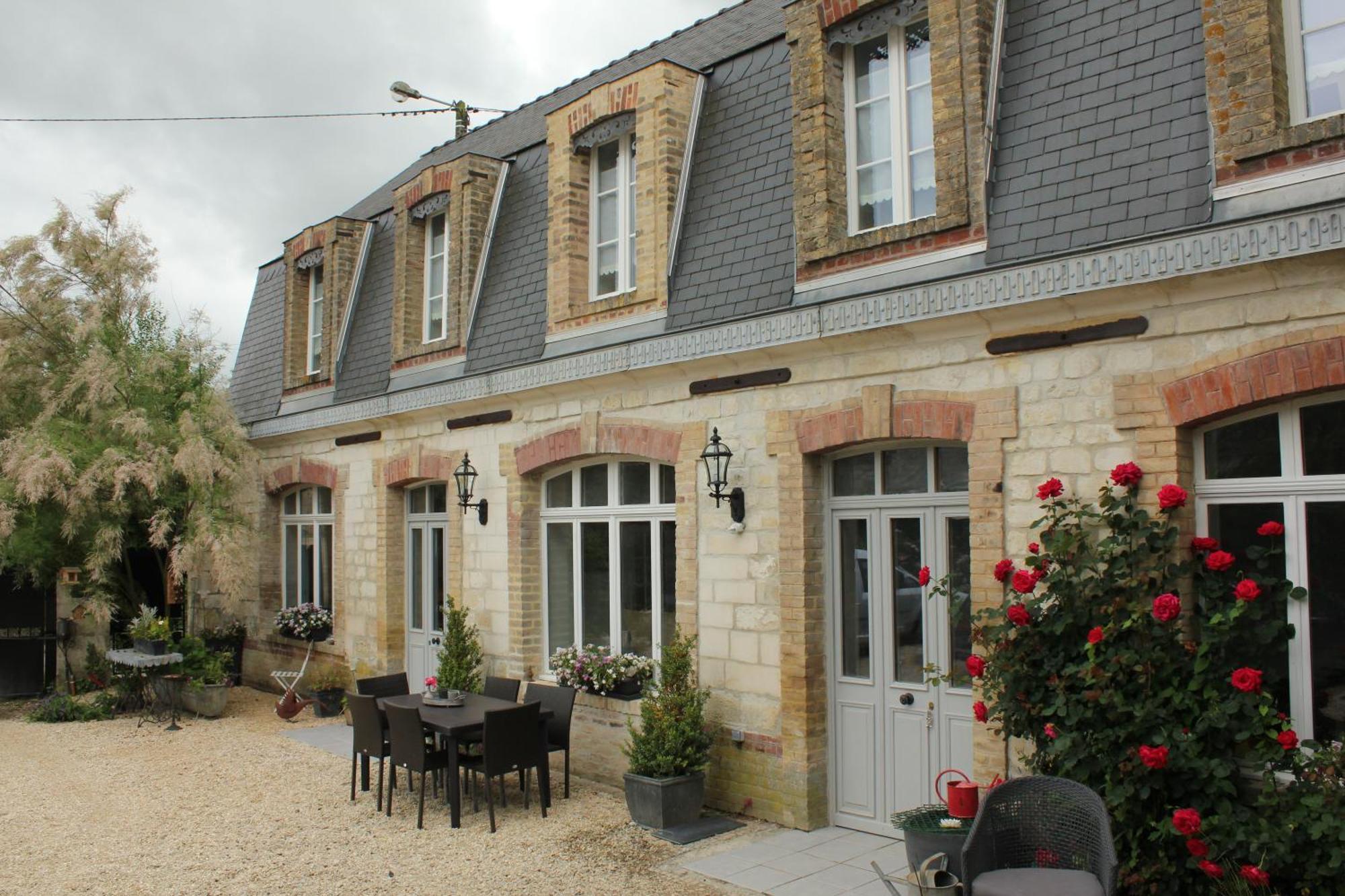Le Presbytere De Sevigny Exteriör bild